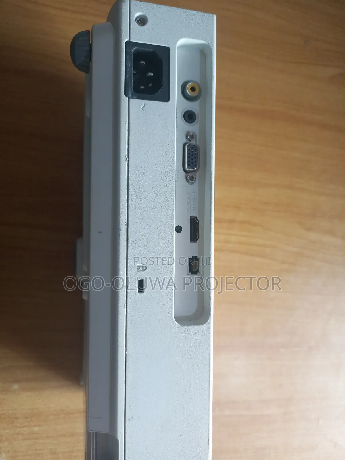 Sony VPL-Dx122 Projector