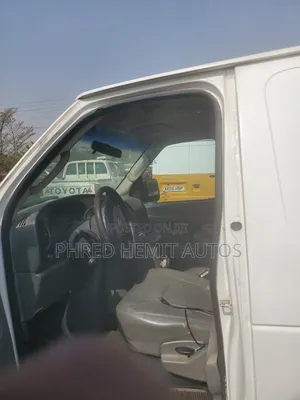 Ford Transit 2002 White