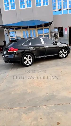 Toyota Venza V6 for Hire Clean, Comfortable, With Driver Fuel