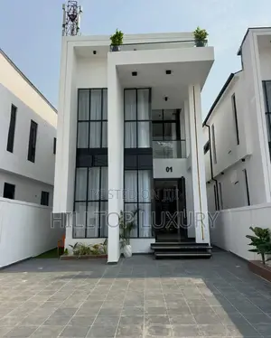 5bdrm Duplex in Ologolo for sale