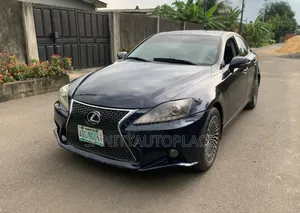 Lexus IS 250 4WD 2009 Blue