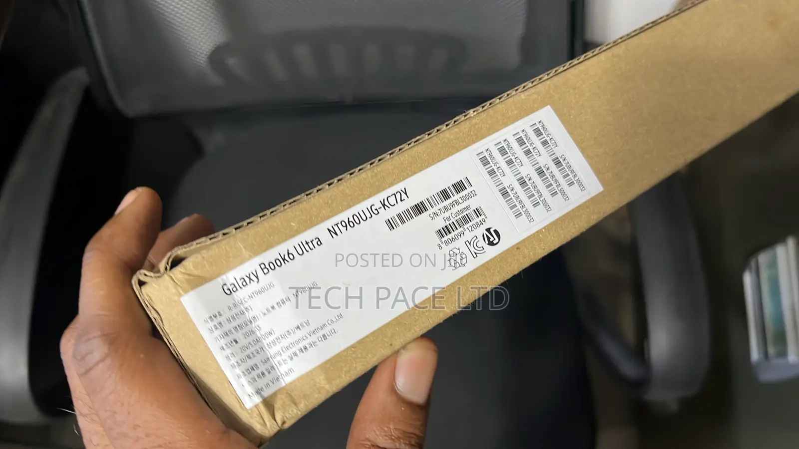 New Laptop Samsung 32GB Intel Core Ultra 7 SSD 1T