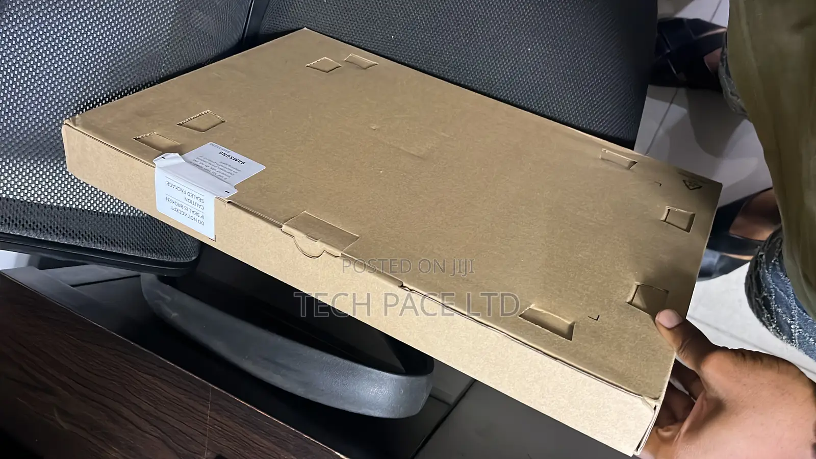 New Laptop Samsung 32GB Intel Core Ultra 7 SSD 1T