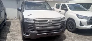 New Toyota Land Cruiser 2025 Gray