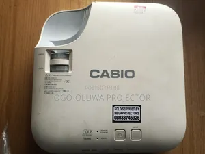 Casio Xj-V1 Projector