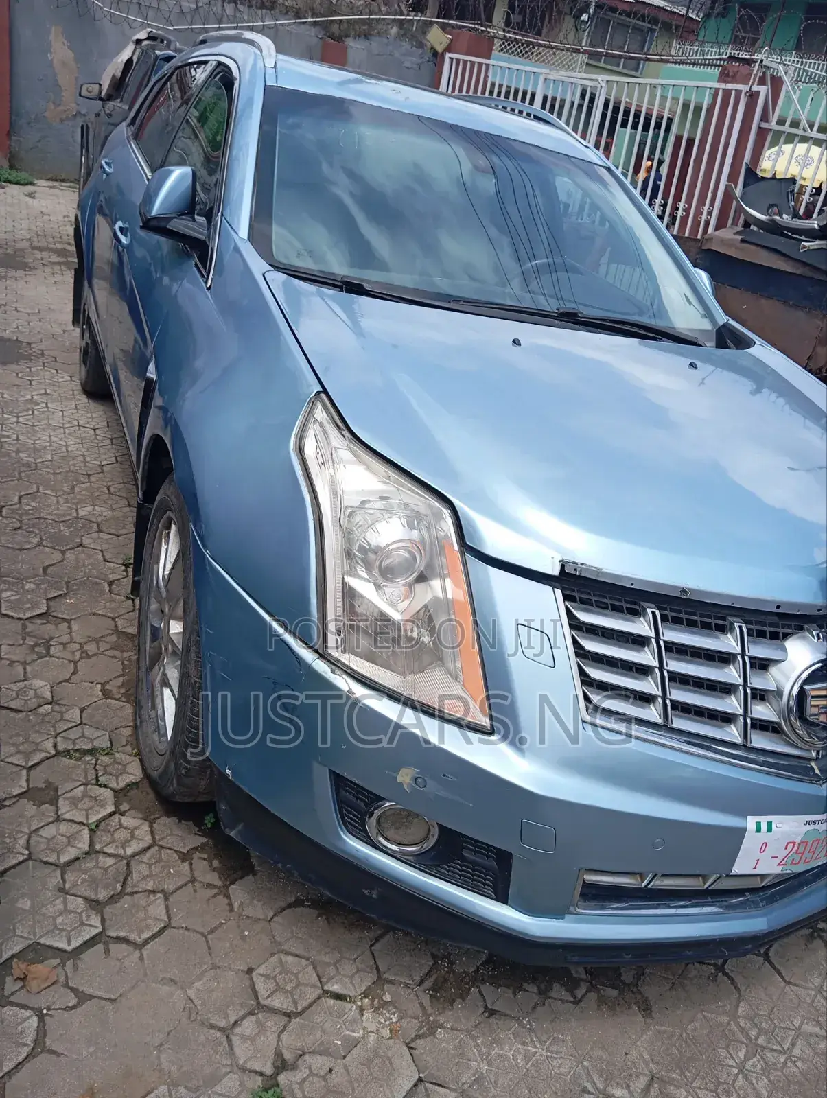 Cadillac SRX 2013 Blue