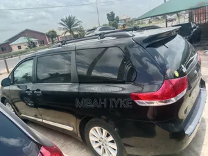 Toyota Sienna XLE 7 Passenger 2012 Black