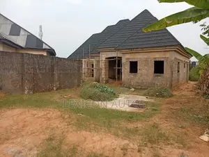 3bdrm Bungalow in Spring Road, Uyo for Sale