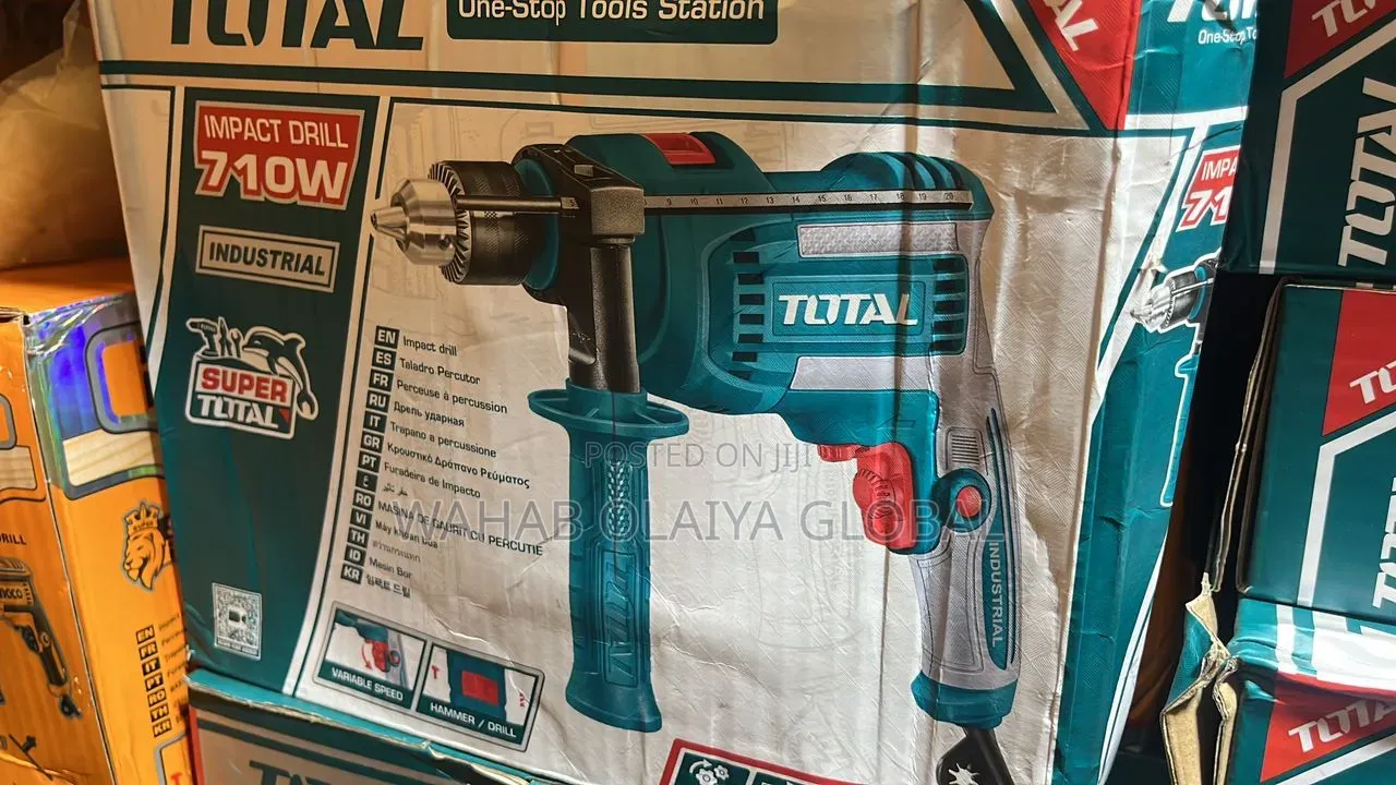 Total 810w Impact Drill 13mm Variable Speed Tg
