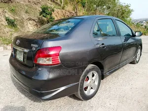 Toyota Yaris 2008 Gray