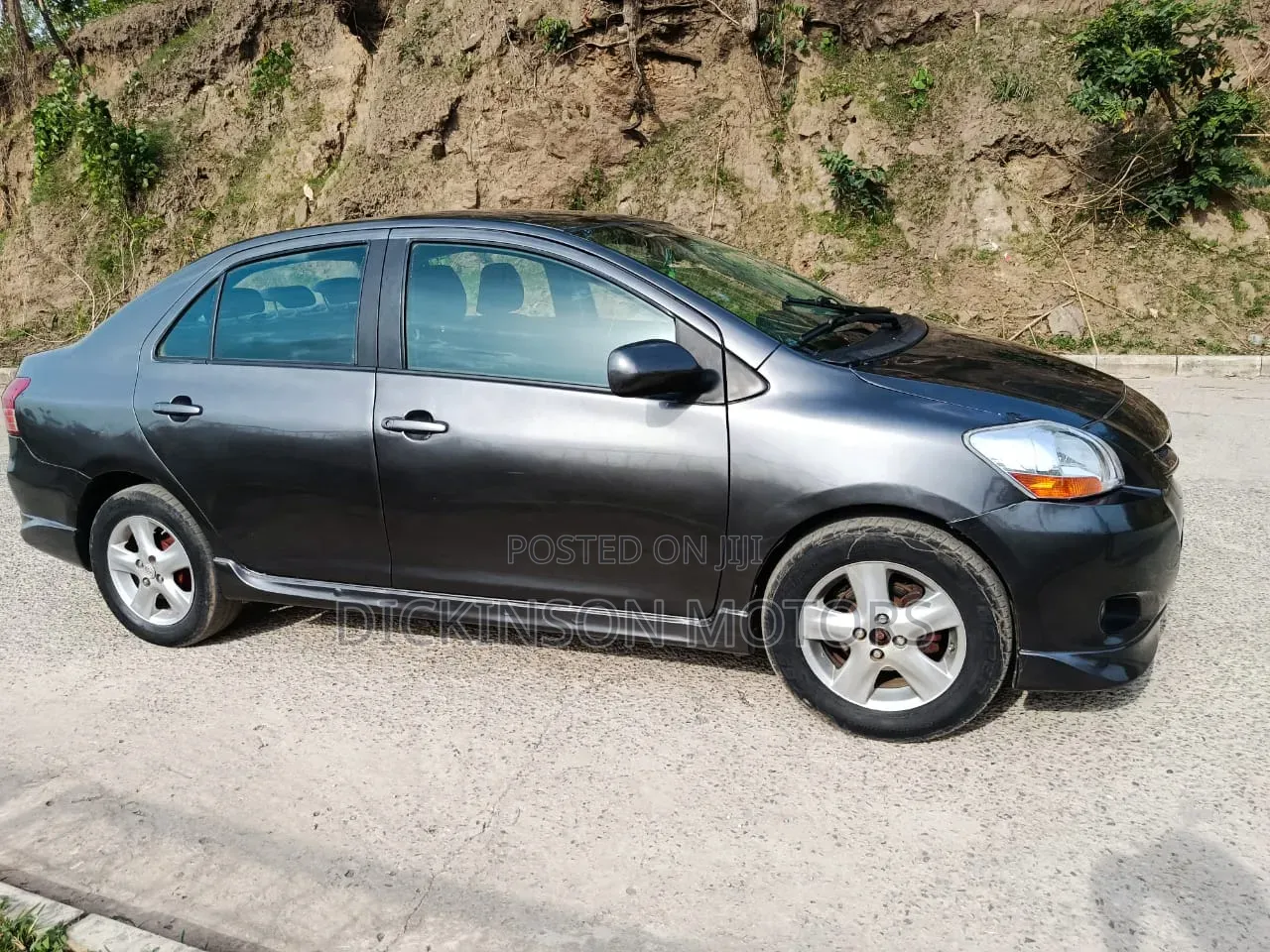 Toyota Yaris 2008 Gray