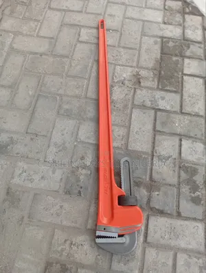 Heavy Duty Pipe Wrench