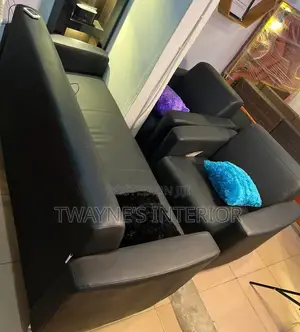 Offostry Chair