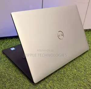 Laptop Dell Precision 15 5540 16GB Intel Core i7 SSD 256GB