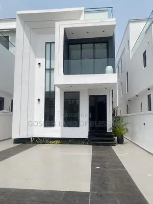5bdrm Duplex in Off Admiralty Way, for sale