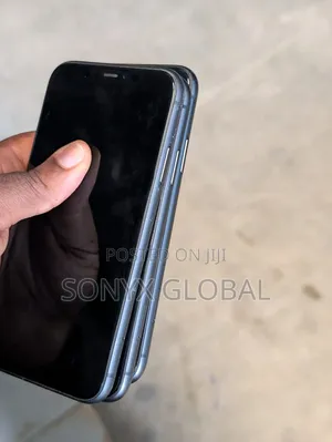 Apple iPhone 11 64 GB Black