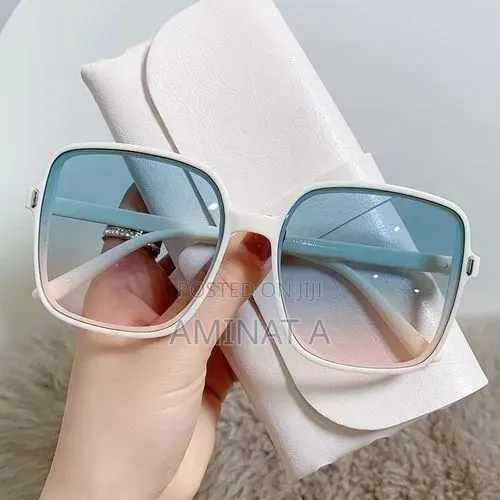 Light Colored Gradient Lenses Sunglasses