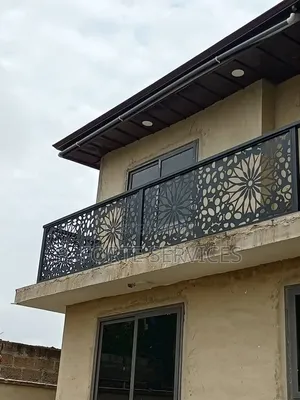 Laser-cut Rail For Bancony