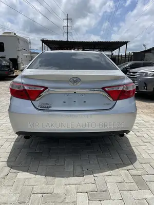 Toyota Camry 2015 Silver