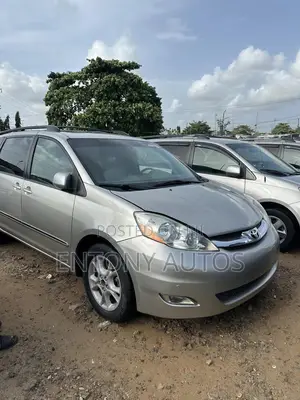 Toyota Sienna XLE AWD 2006 Silver