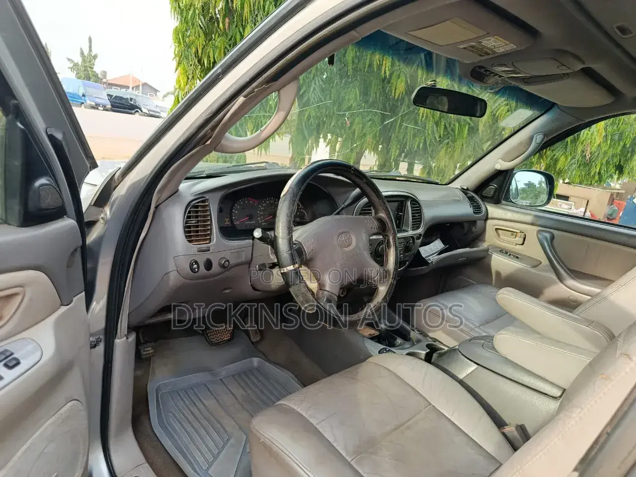 Toyota Sequoia 2003 Silver