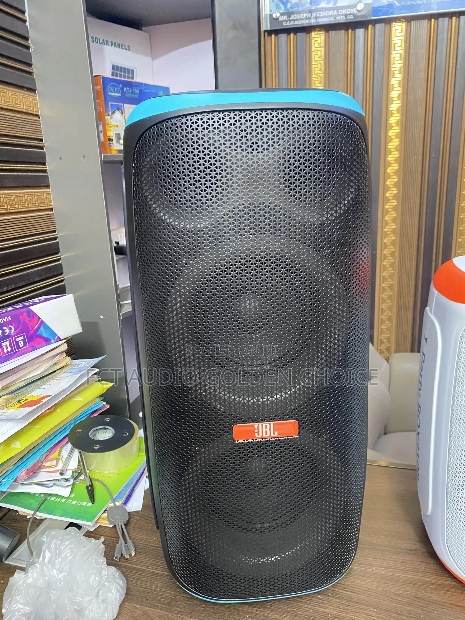 JBL Party Box310b With Wireless Mic