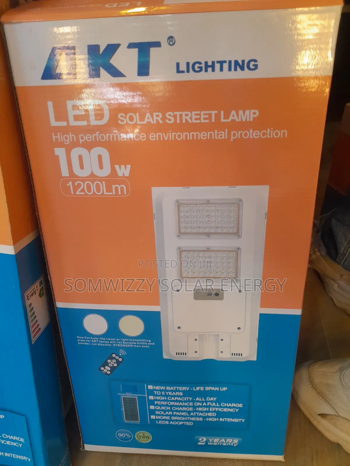 High Quality 100 Watts Akt Solar Led Light