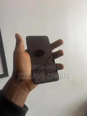 New Samsung Galaxy S10e 128 GB Blue