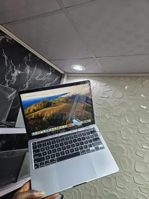 Laptop Apple MacBook Pro 2020 M1 8GB Apple M1 SSD 256GB