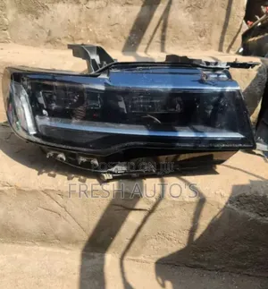 Head Lamp Cadillac Escalade 2024 Right Side