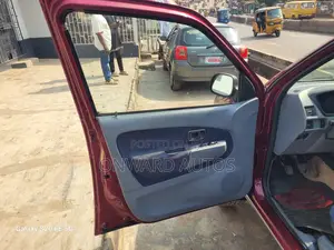 Daihatsu Terios 2000 Red