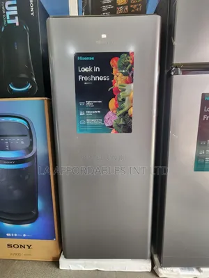Hisense Refrigerator. Model: Rr230s