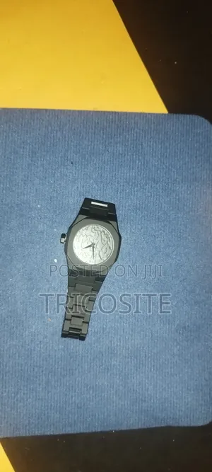 New Black Wrist Watch