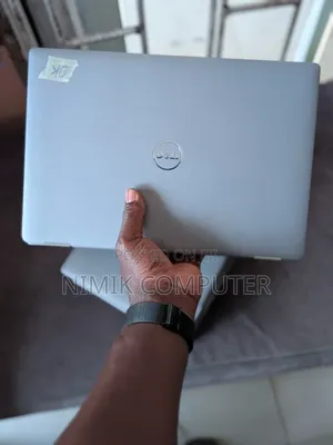 Laptop Dell Latitude 5320 32GB Intel Core i7 SSD 256GB