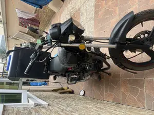 Kymstone Husky 2025 Black