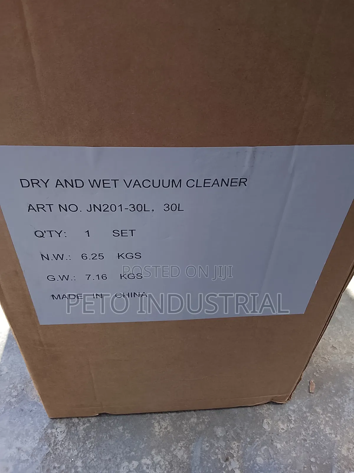 60 Litres Vacuum Cleaner