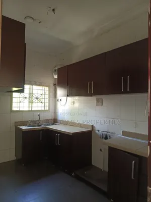 3bdrm Bungalow in Off Hakeem Dickson, Lekki Phase 1 for rent