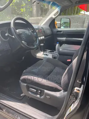 Toyota Tundra 2011 Black