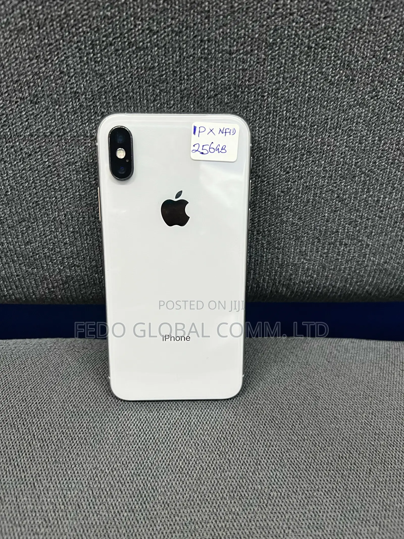Apple iPhone X 256 GB White