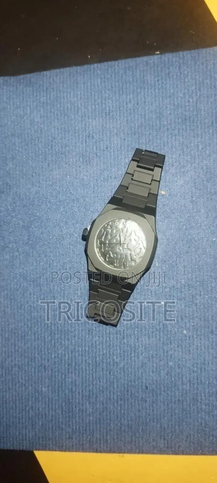 New Black Wrist Watch