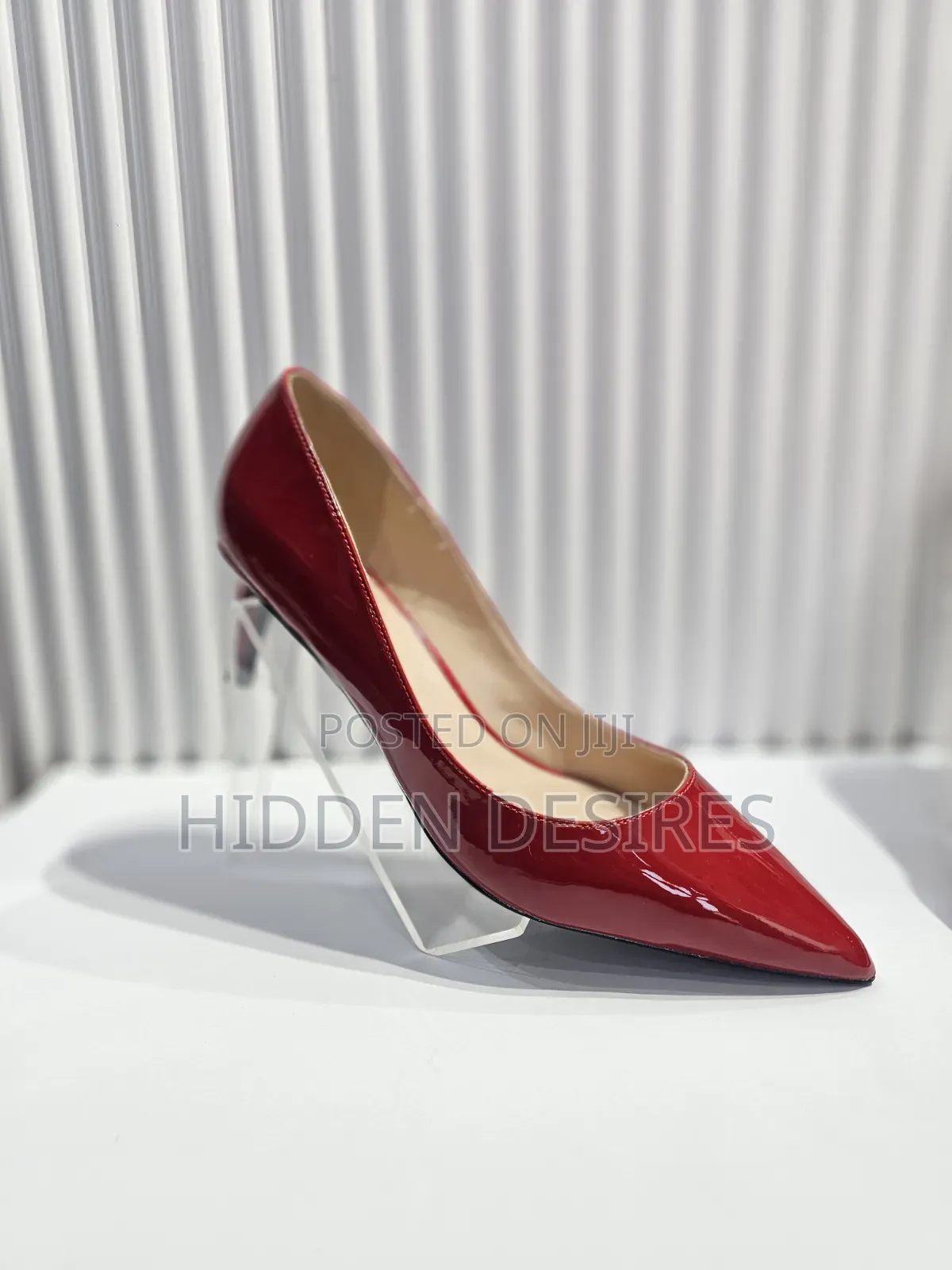 Red Low Herl Pumps