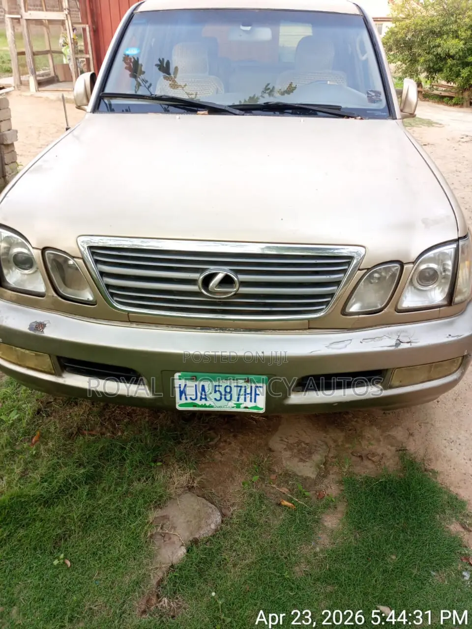 Lexus LX 470 AWD 2000 Gold