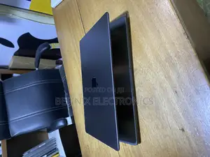 Laptop Apple MacBook Pro 2024 M3 14-inch 24GB Apple M4 Pro SSD 512GB