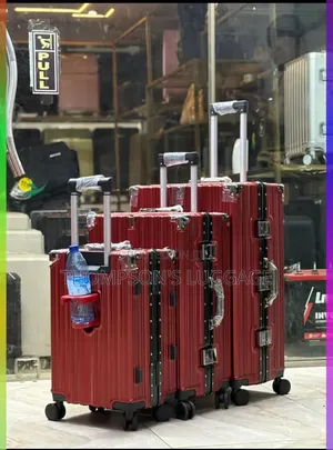 A Set of 3 Luggage Box
