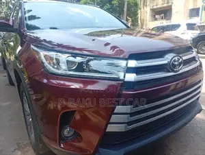 Toyota Highlander XLE 4x2 V6 (3.5L 6cyl 8A) 2018 Maroon