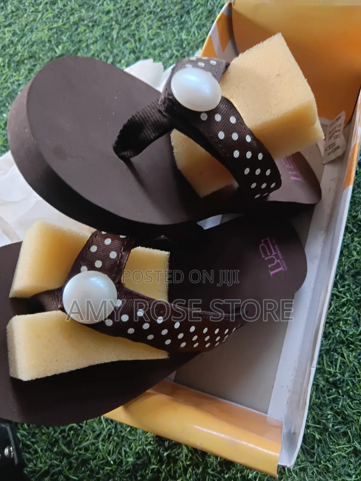 Ladies Slippers/ Flip Flops