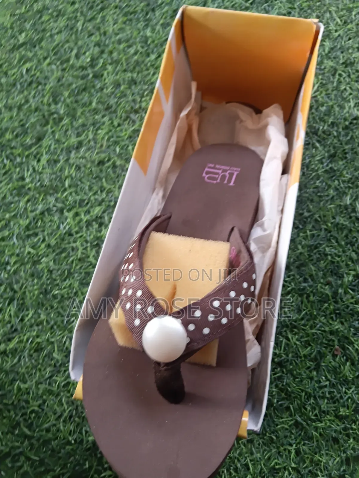 Ladies Slippers/ Flip Flops