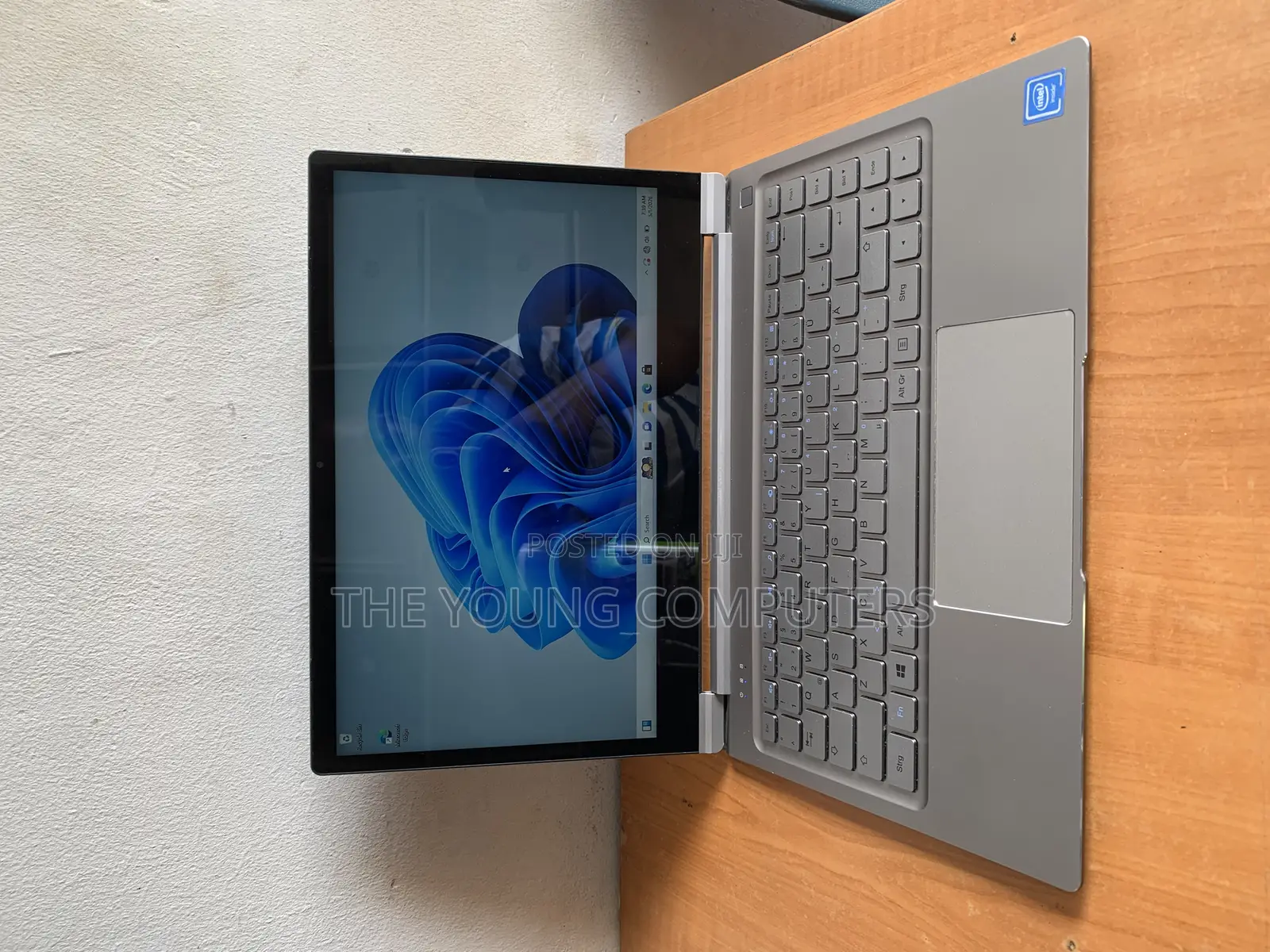 Laptop 3GB Intel Celeron SSD 500GB
