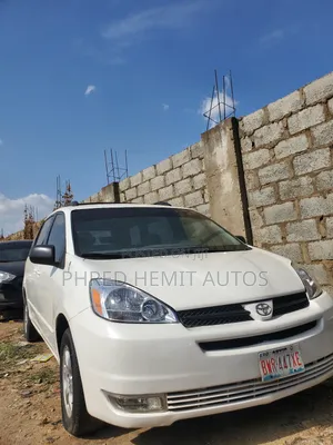 Toyota Sienna 2003 White