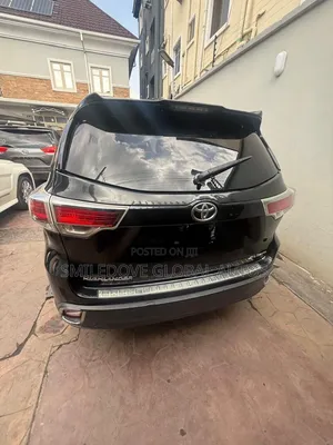 Toyota Highlander XLE V6 4x4 (3.5L 6cyl 6A) 2016 Black